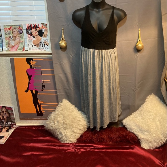 BA Dresses & Skirts - I’m selling black and gray dress size XL/XXL brand new